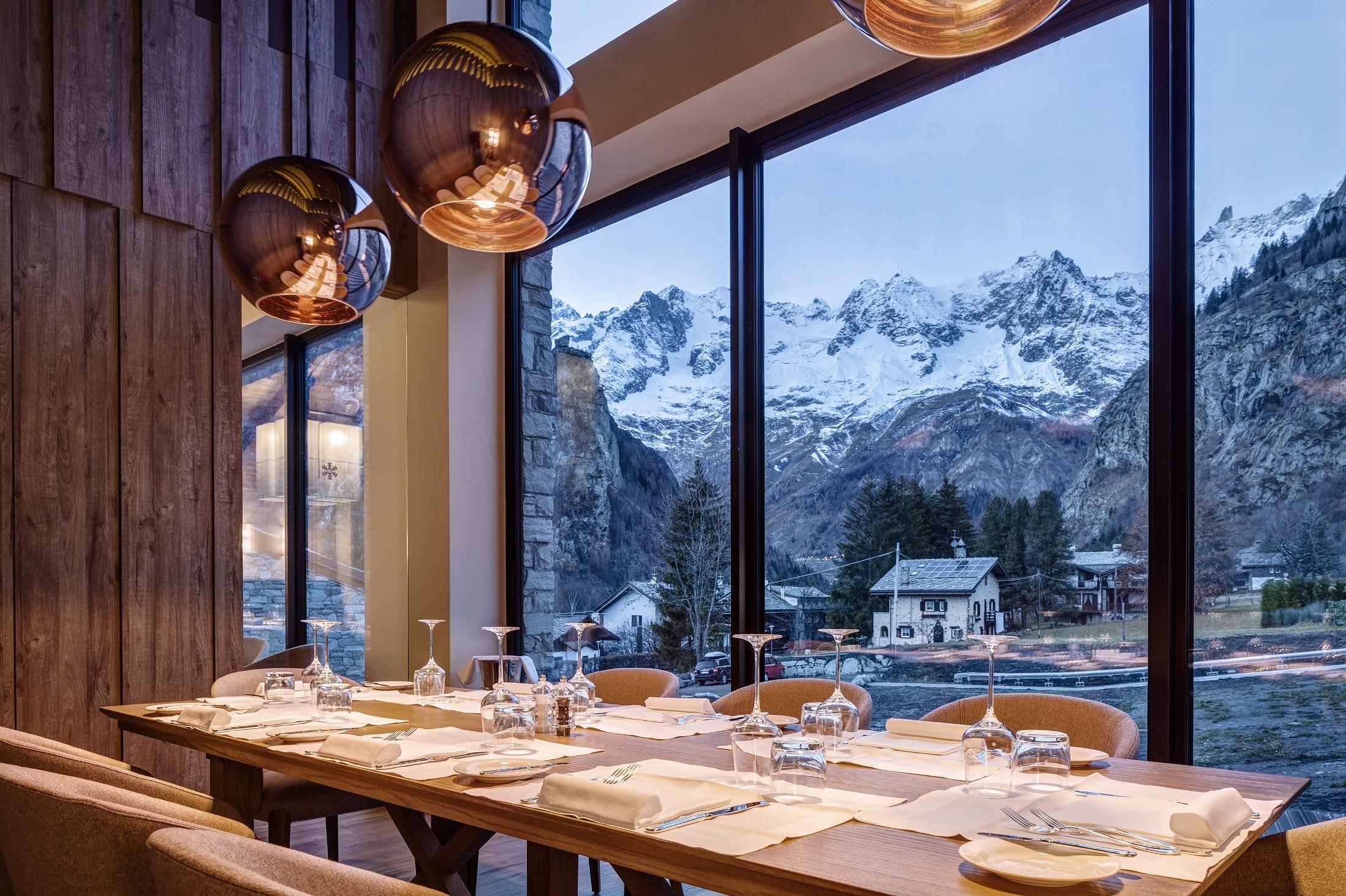 Grand Hotel Courmayeur Mont Blanc, By R Collection Hotels Εξωτερικό φωτογραφία