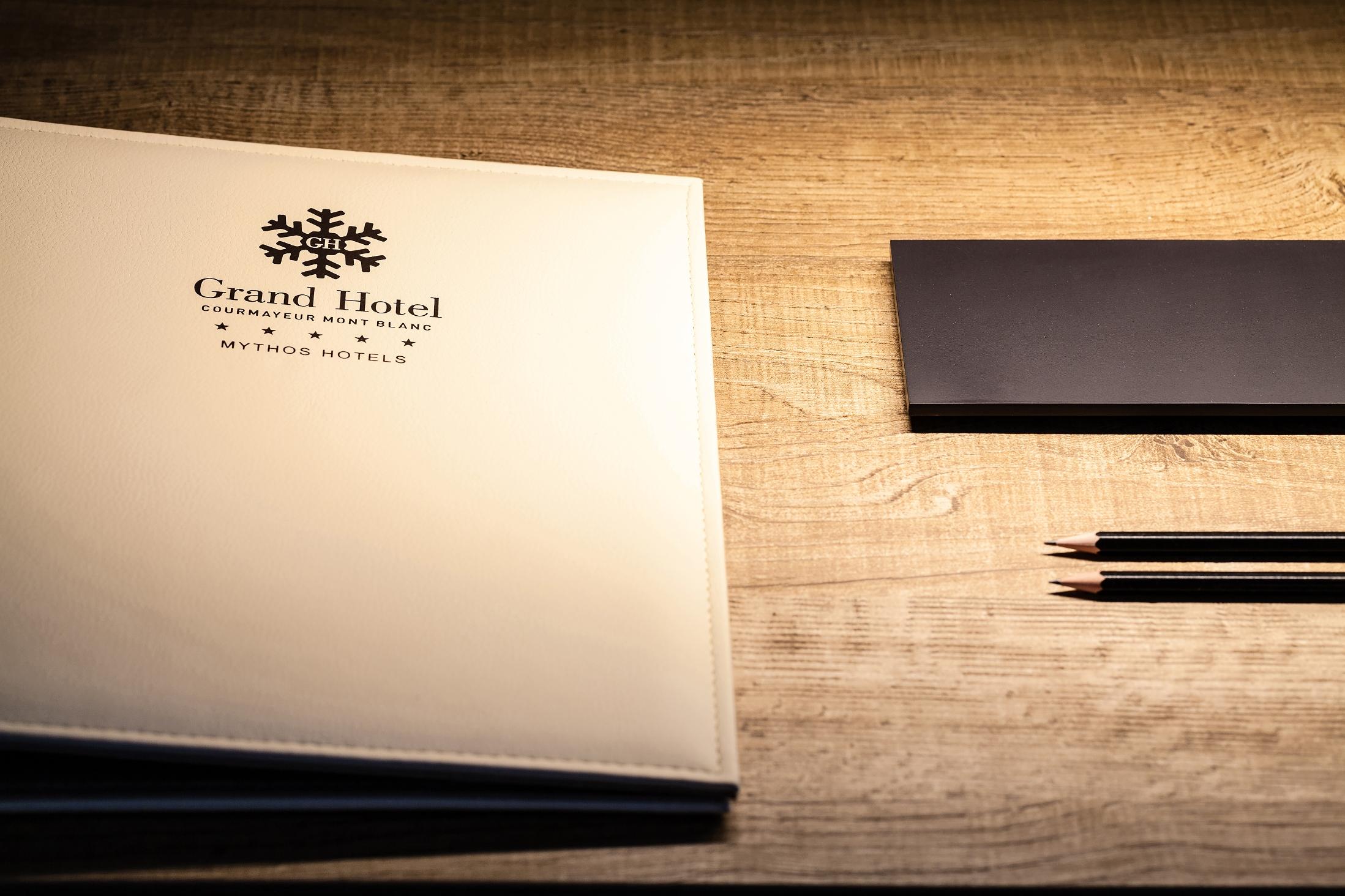 Grand Hotel Courmayeur Mont Blanc, By R Collection Hotels Εξωτερικό φωτογραφία