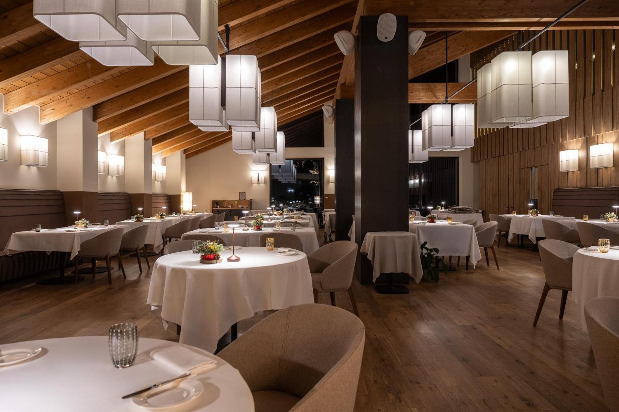 Grand Hotel Courmayeur Mont Blanc, By R Collection Hotels Εξωτερικό φωτογραφία