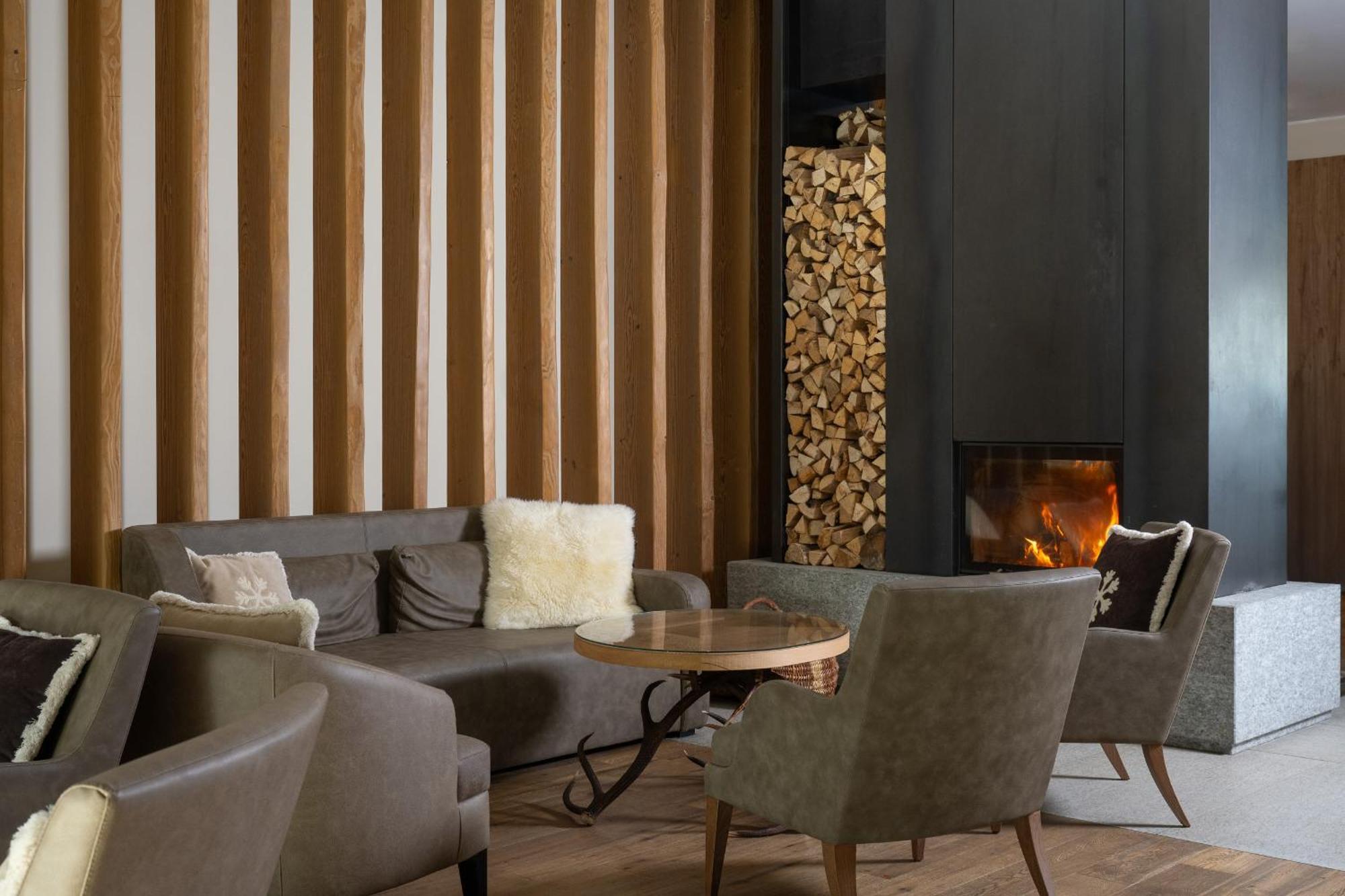 Grand Hotel Courmayeur Mont Blanc, By R Collection Hotels Εξωτερικό φωτογραφία