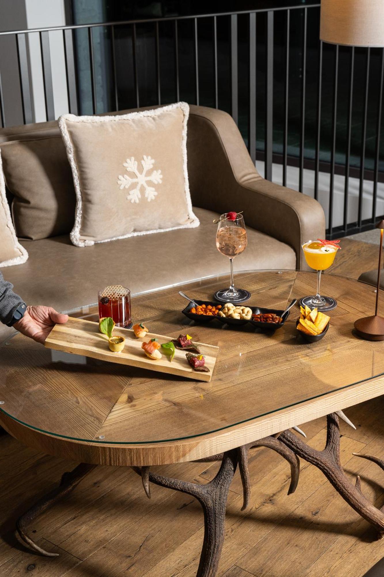 Grand Hotel Courmayeur Mont Blanc, By R Collection Hotels Εξωτερικό φωτογραφία