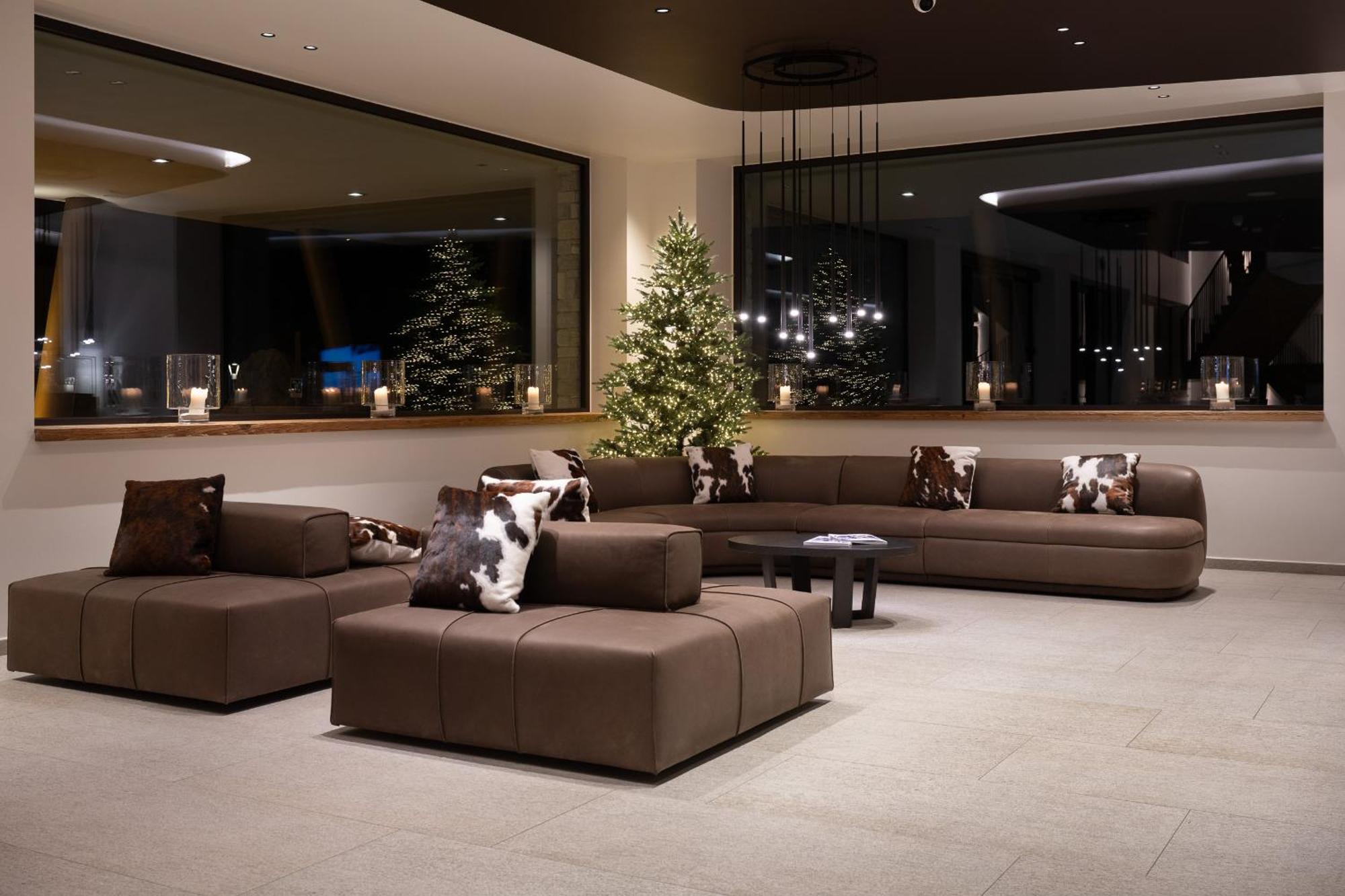Grand Hotel Courmayeur Mont Blanc, By R Collection Hotels Εξωτερικό φωτογραφία