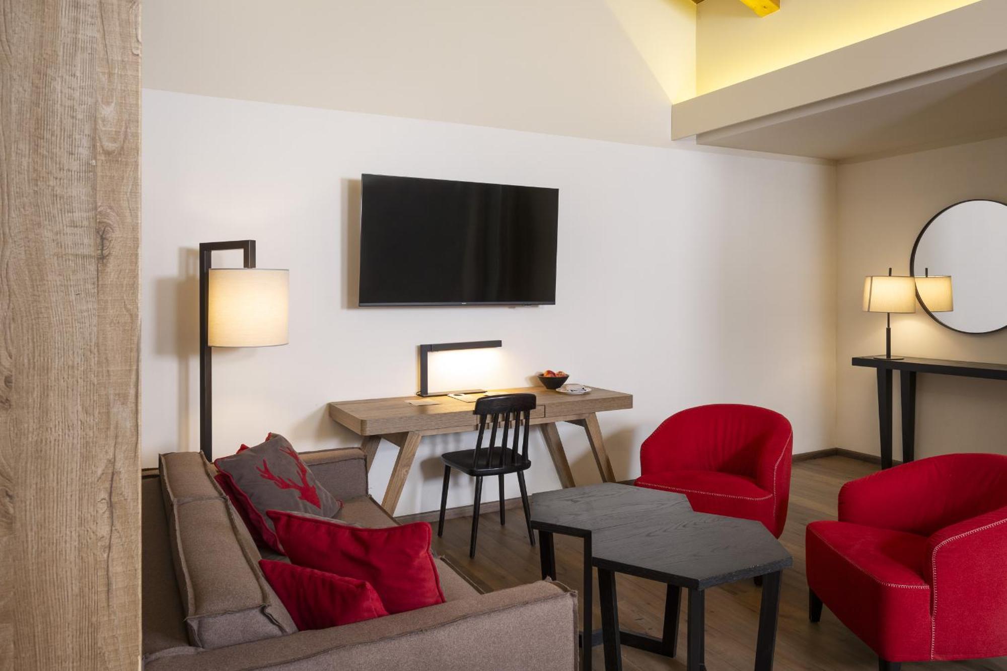 Grand Hotel Courmayeur Mont Blanc, By R Collection Hotels Δωμάτιο φωτογραφία