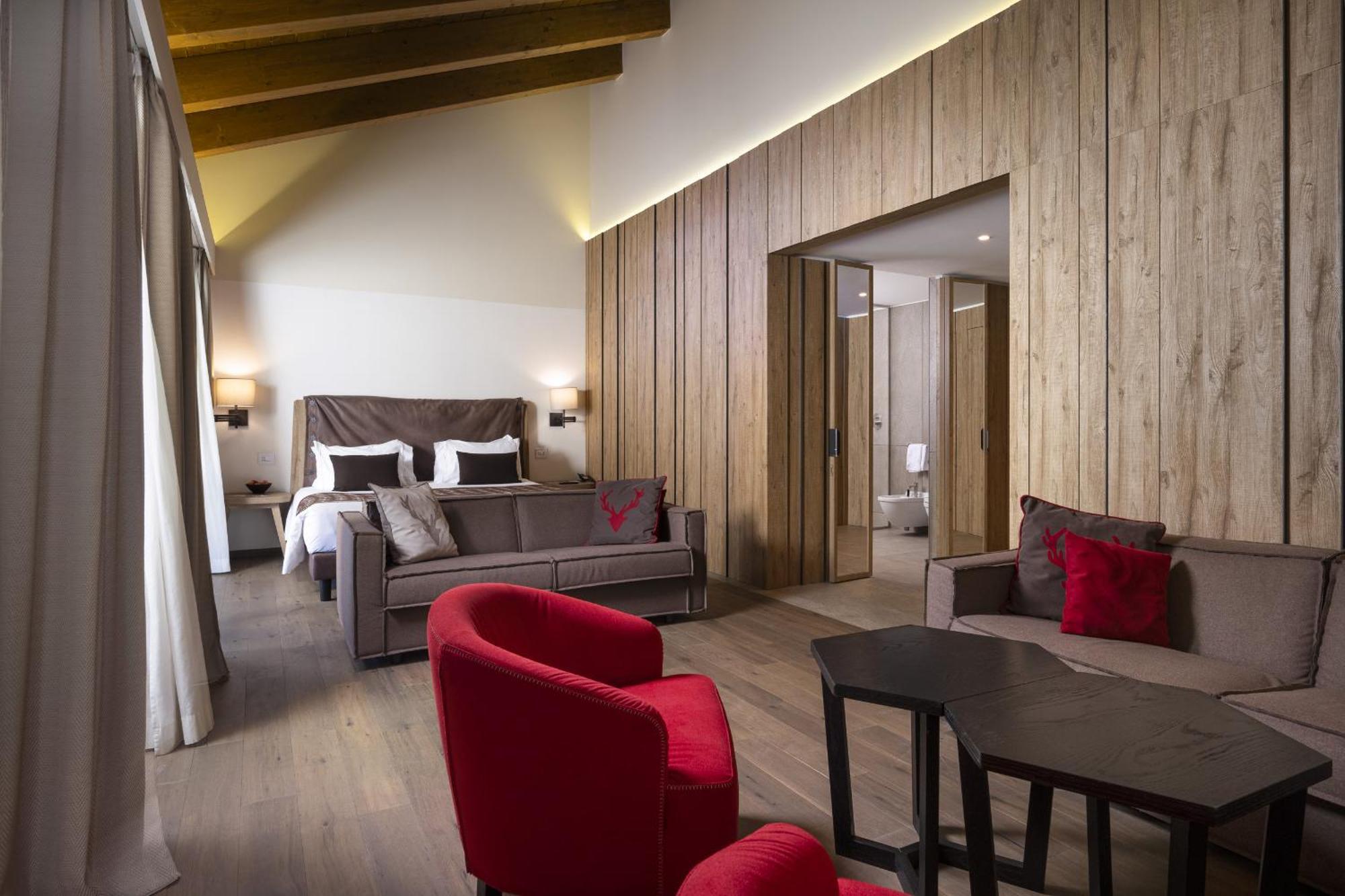 Grand Hotel Courmayeur Mont Blanc, By R Collection Hotels Δωμάτιο φωτογραφία