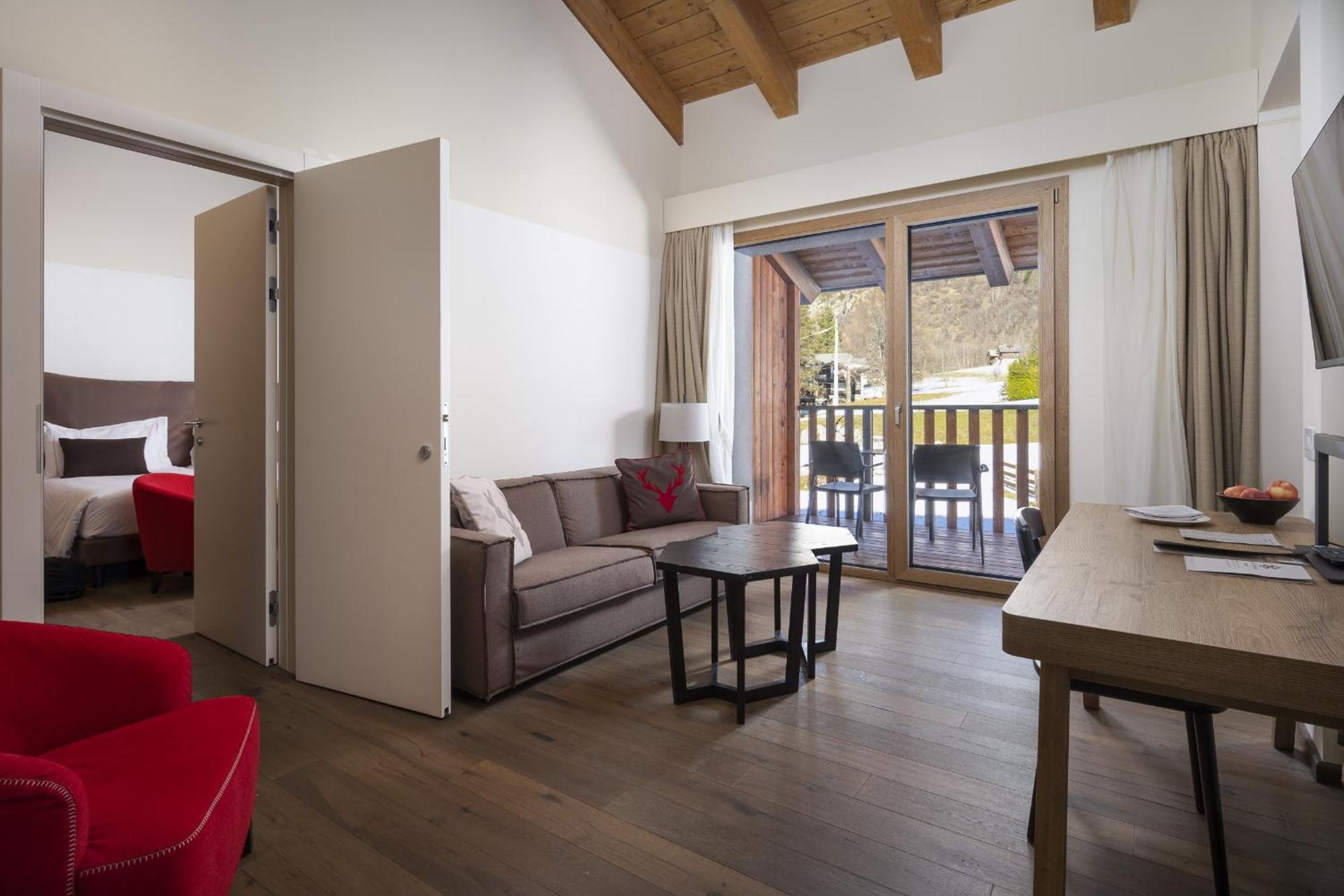 Grand Hotel Courmayeur Mont Blanc, By R Collection Hotels Εξωτερικό φωτογραφία