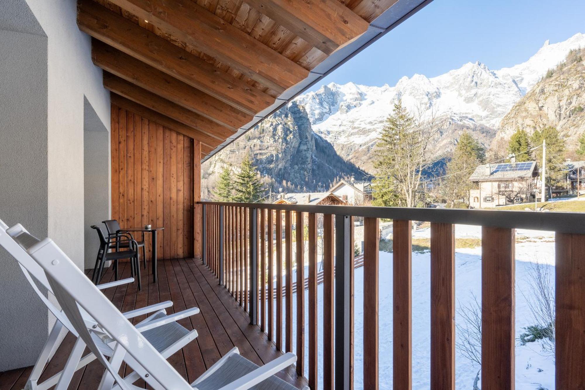 Grand Hotel Courmayeur Mont Blanc, By R Collection Hotels Εξωτερικό φωτογραφία